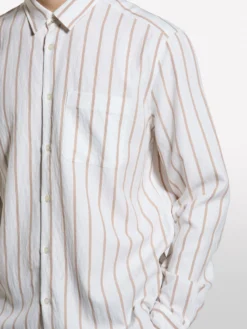 Camicia a righe multicolore con taschino