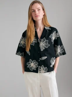 Camicia boxy fit ricamata