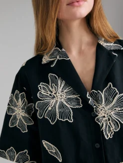 Camicia boxy fit ricamata