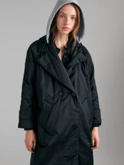 Cappotto imbottito con cappuccio