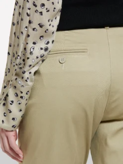 Chino verde chiaro