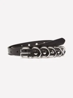 Cintura con anelli metallici