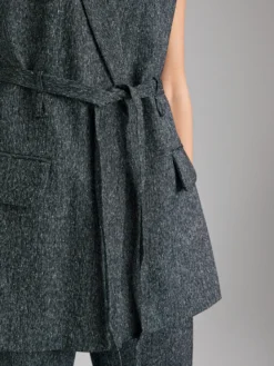 Gilet con cinturina