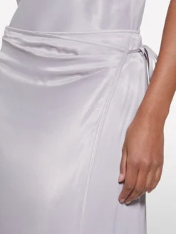 Gonna in satin grigio