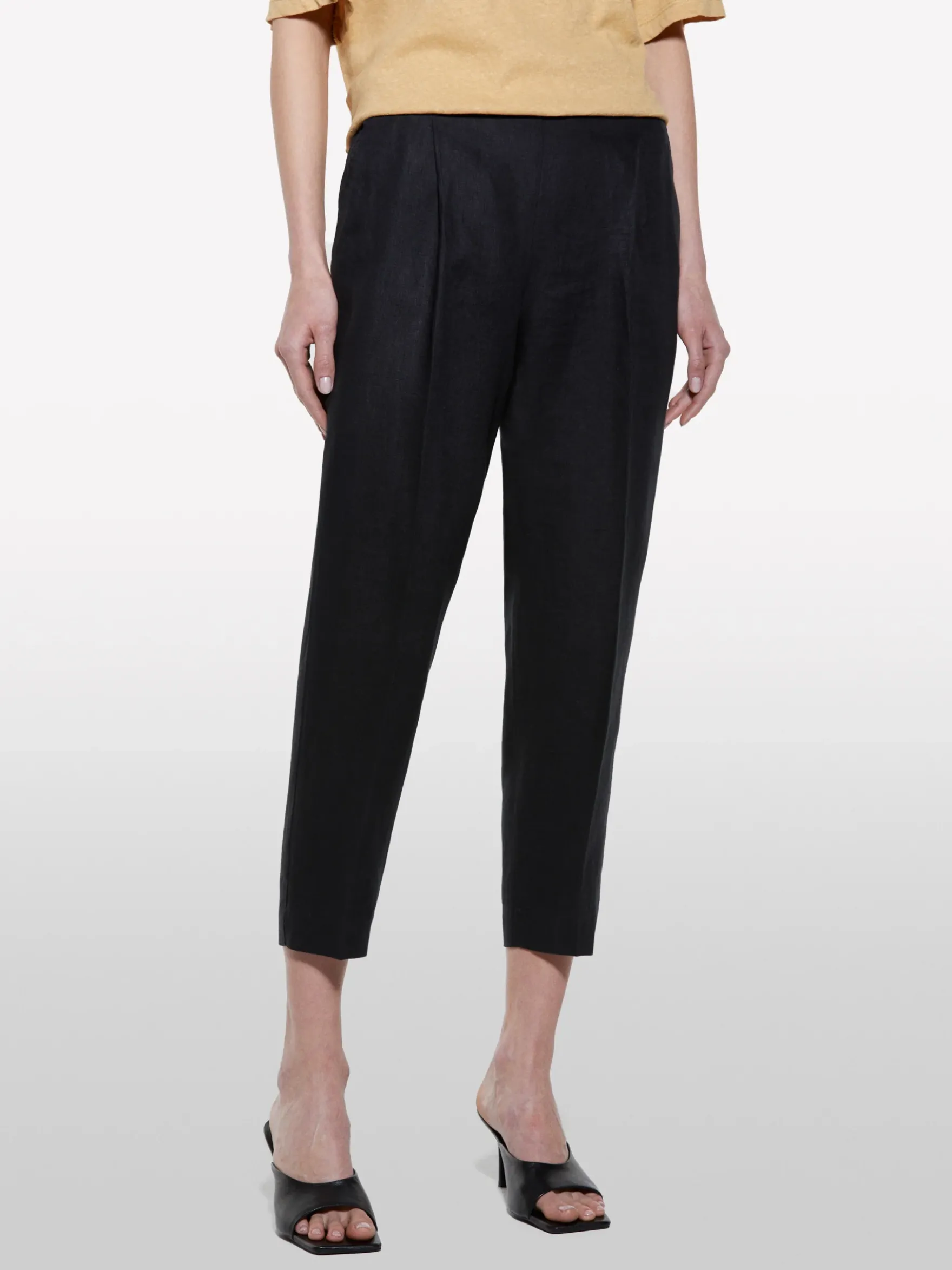 Joggers neri in 100% lino