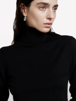 Maglia dolcevita nera regural fit