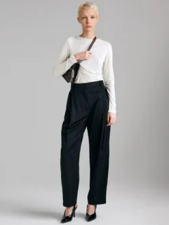 Pantaloni carrot fit