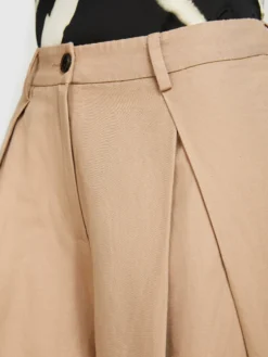 Pantaloni con pieghe