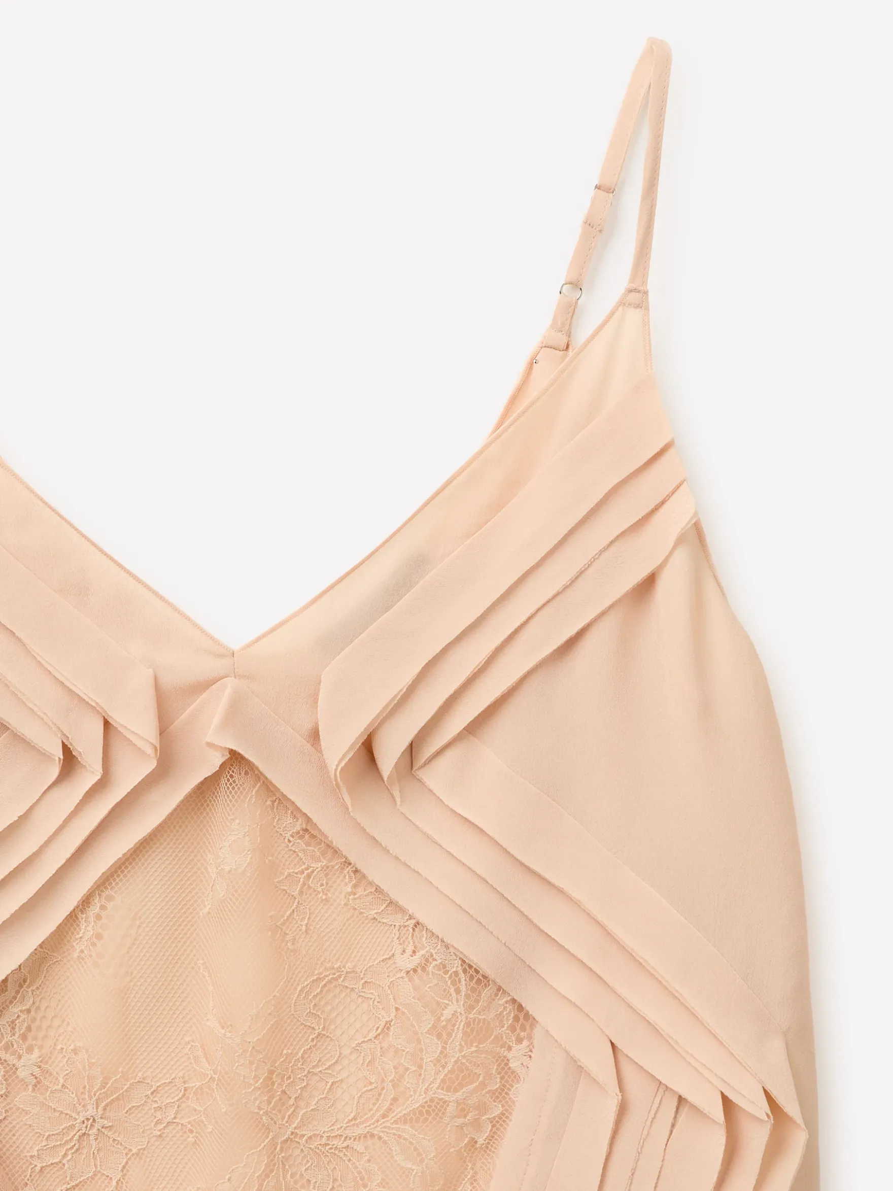 Top con pizzo