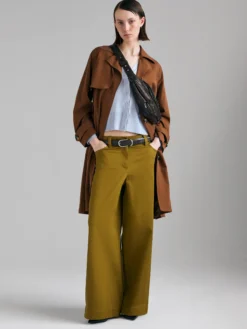 Trench fluido con cintura
