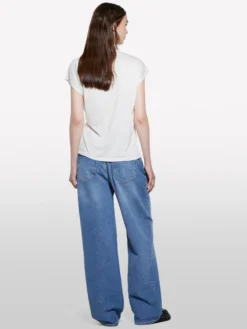 T-shirt bianca con laccetti