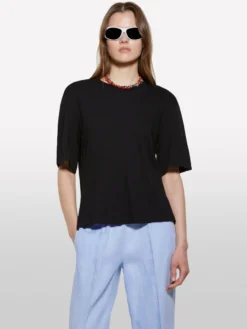 T-shirt cropped nera