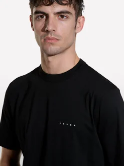 T-shirt nera con stampa lettering 100% cotone